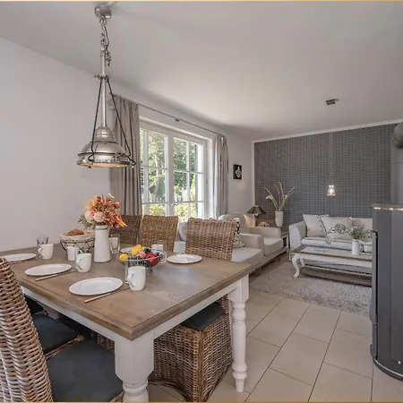 Reethus Am Kuestenwald Tatil Evi