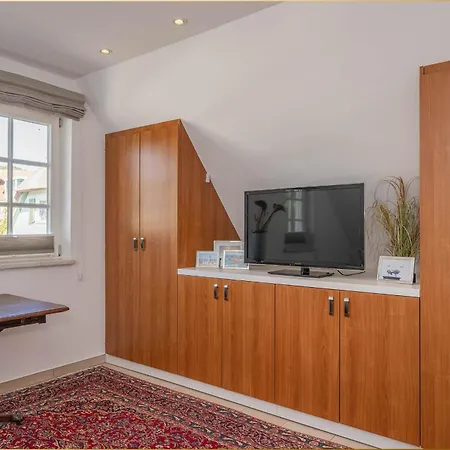 Reethus Am Kuestenwald Tatil Evi